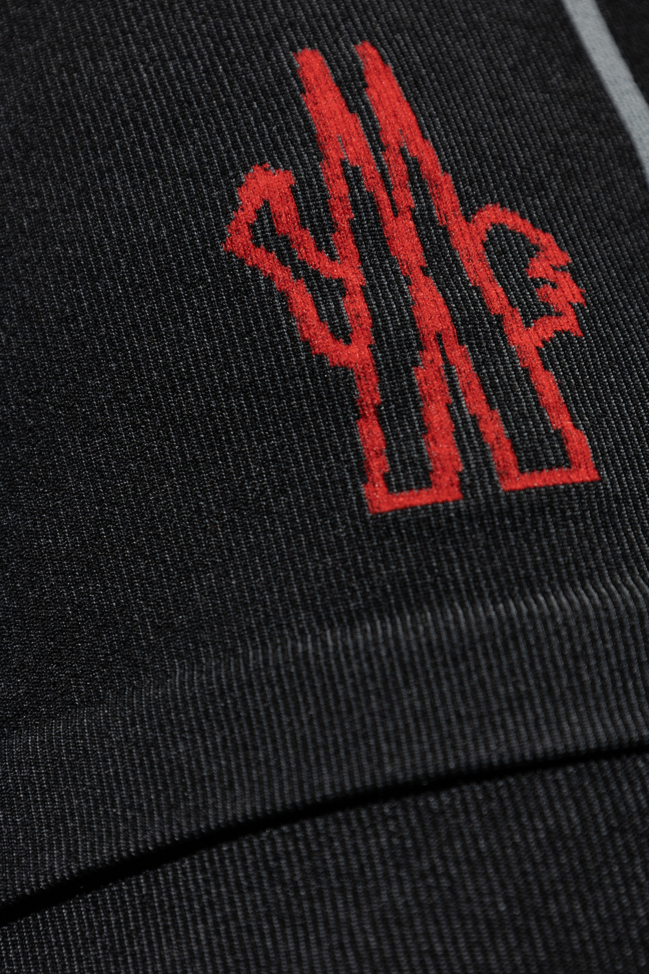 【関税&送料込】Moncler Grenoble Black Stretch Nylon Fex Jac 0400022201577?wid=900